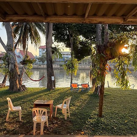 Ban Narai River Guesthouse Chiang Mai Esterno foto