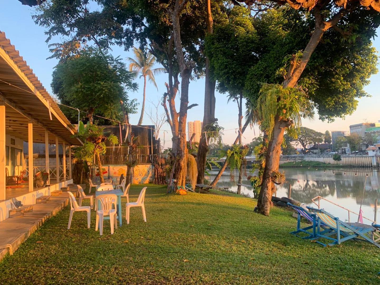 Ban Narai River Guesthouse Chiang Mai Esterno foto