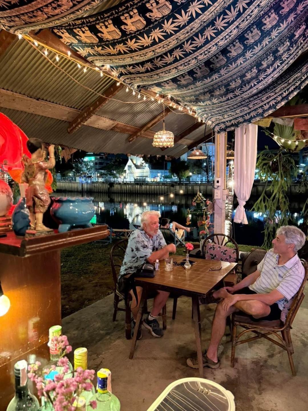Ban Narai River Guesthouse Chiang Mai Esterno foto
