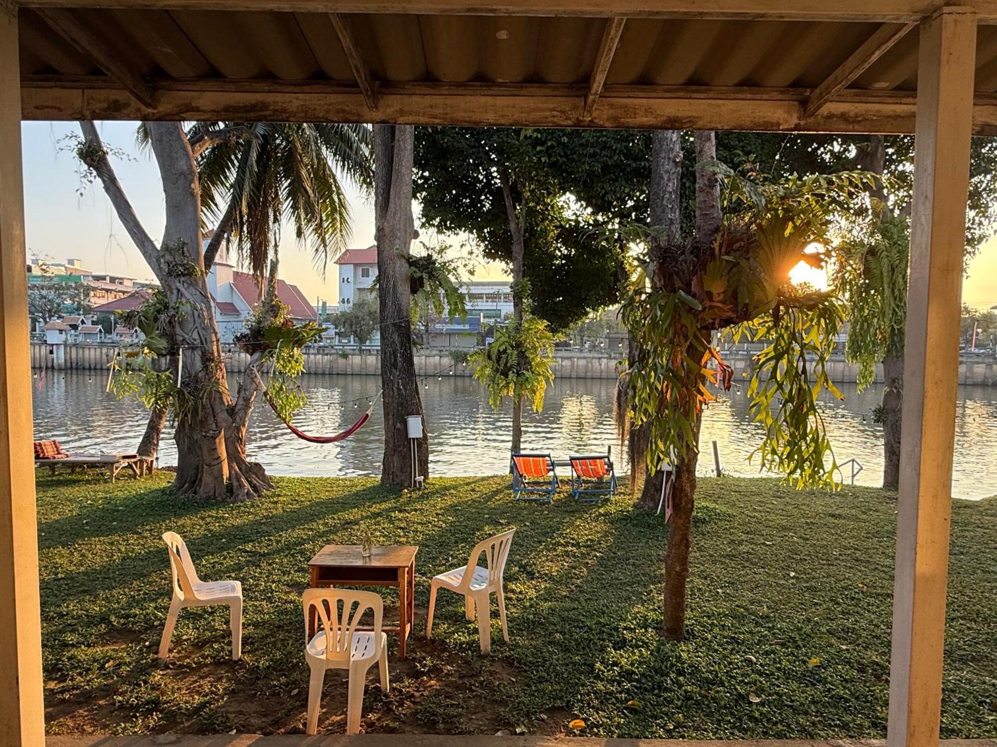 Ban Narai River Guesthouse Chiang Mai Esterno foto
